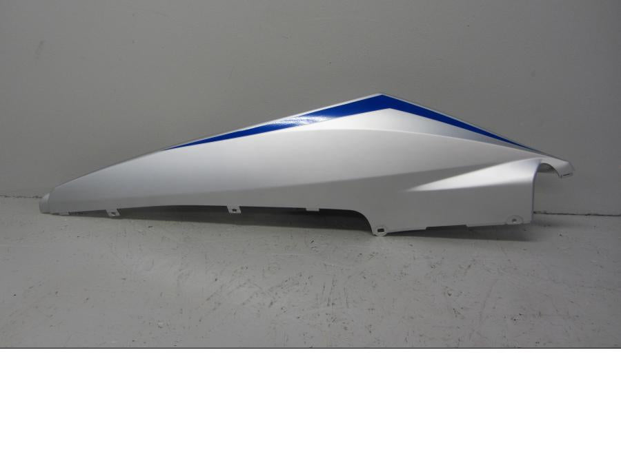 Framsidan på Bakvinge från en Yamaha YZF-R 125 -2016 motorcykel.