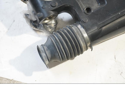 Baksidan på Sving från en Triumph Tiger -2012 motorcykel.