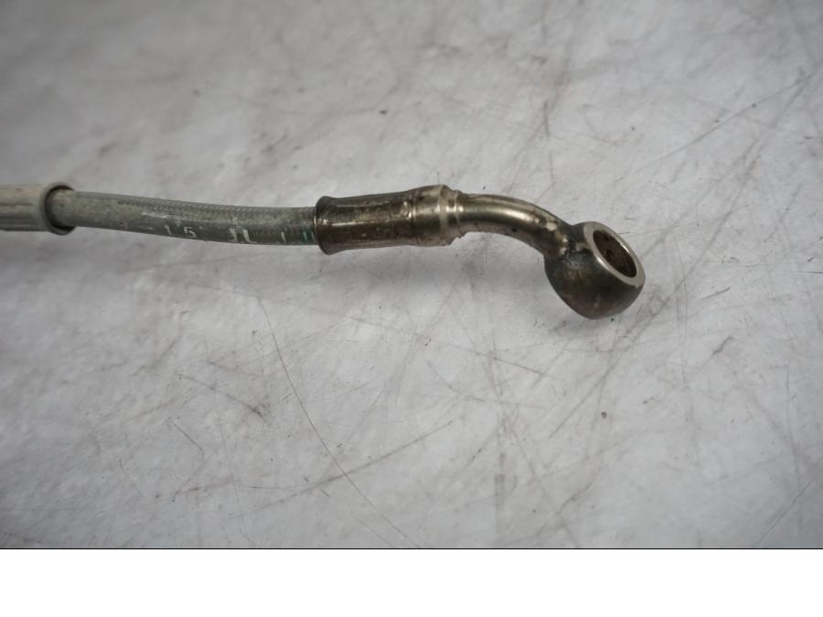 Höger sida på Bromsledning från en Triumph Tiger Explorer -2016 motorcykel.