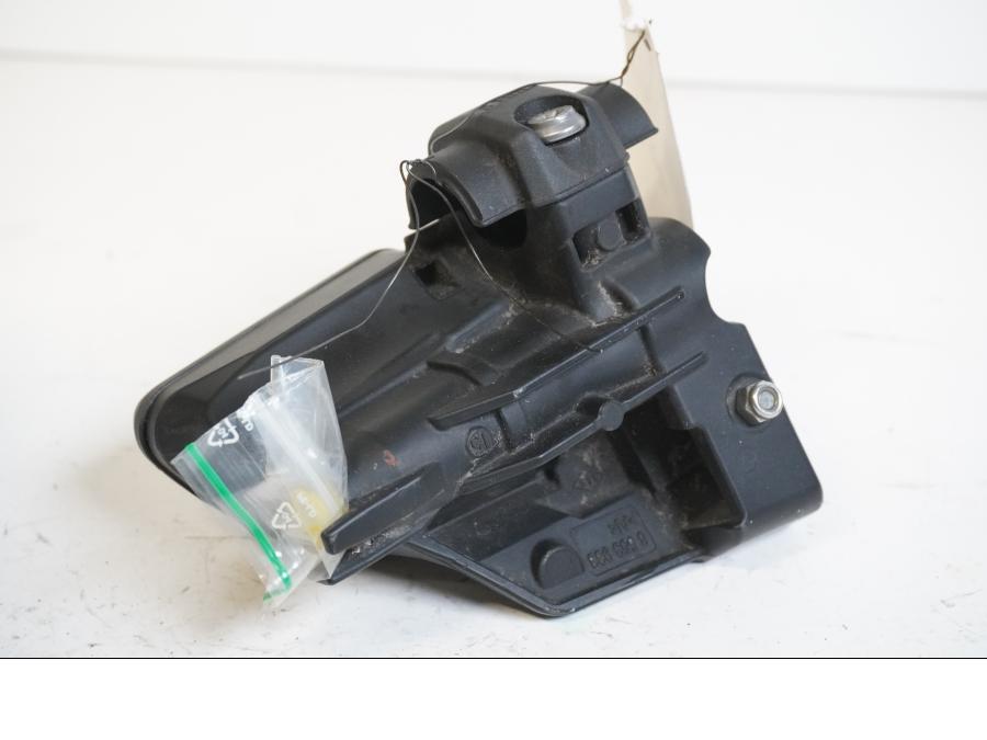 Höger sida på Bromshuvudcylinder från en BMW R 1200 RS -2015 motorcykel.