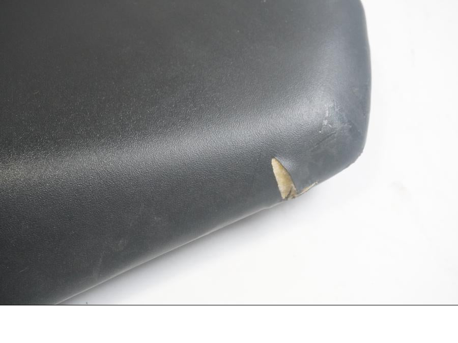 Baksidan på Sadel från en Kawasaki Ninja 300 -2014 motorcykel.