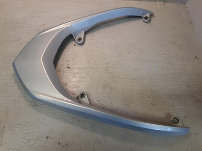 Framsidan på Passagerarhandtag från en Yamaha Cygnus -2007 motorcykel.