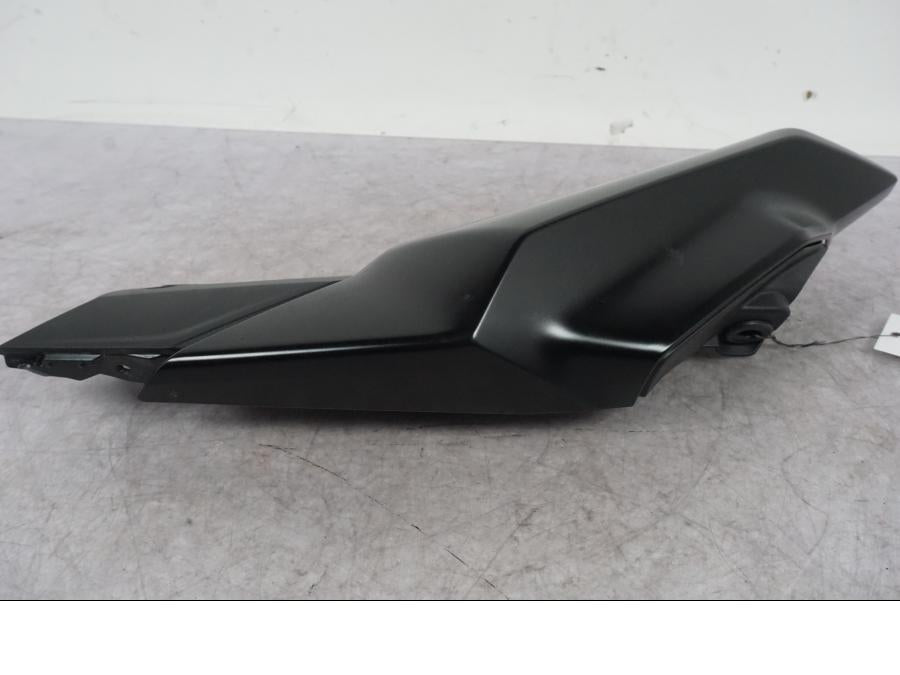 Framsidan på Bakvinge från en Yamaha MT-09 -2024 motorcykel.