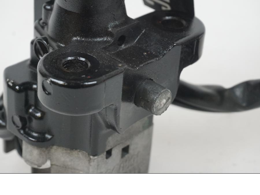 Extrabild4 på Låssats från en Suzuki GSX-R 750 -2009 motorcykel.