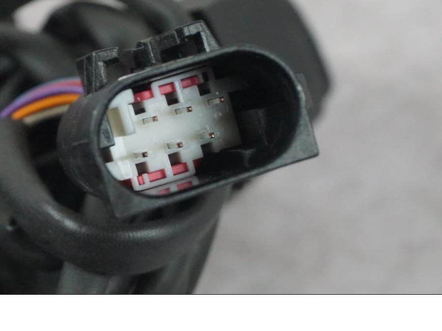 Extrabild3 på Styrelreglage från en BMW K 1600 GTL -2015 motorcykel.