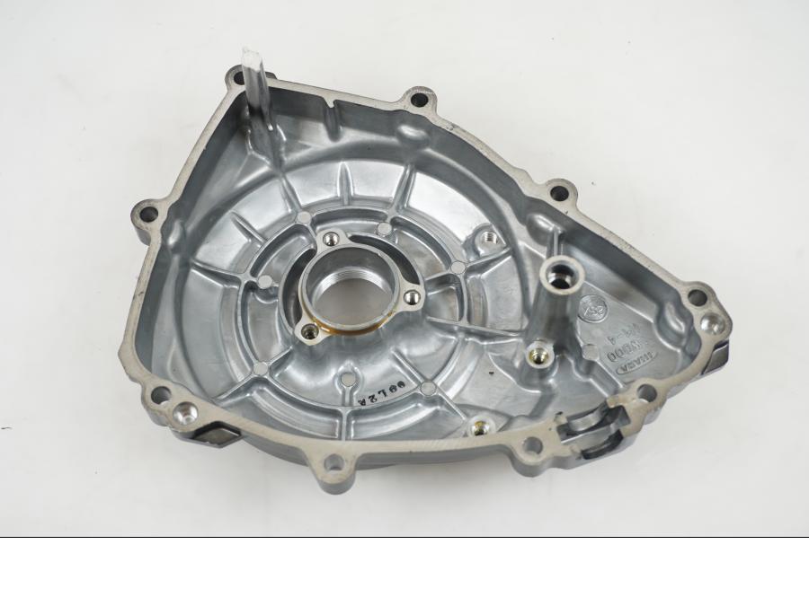 Vänster sida på Motorkåpa från en Yamaha YZF R3 -2022 motorcykel.