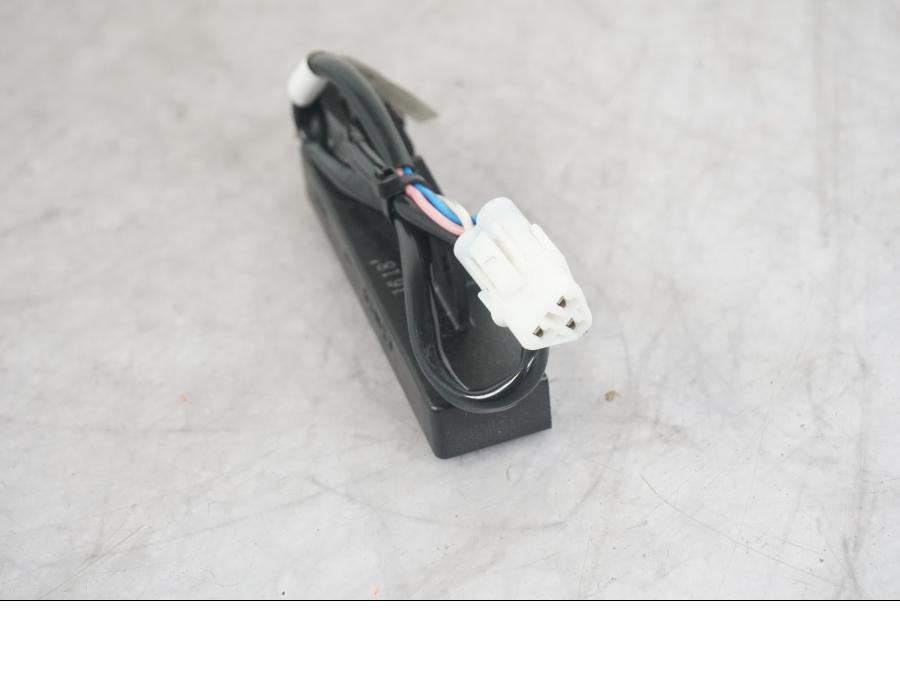 Höger sida på Antenn från en KTM 1290 Super Adventure S -2022 motorcykel.