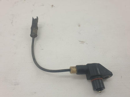 Baksidan på Vevaxelsensor från en BMW R 1200 GS -2006 motorcykel.