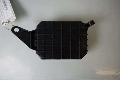 Baksidan på HLU-enhet från en KTM 1290 Super Adventure R -2021 motorcykel.