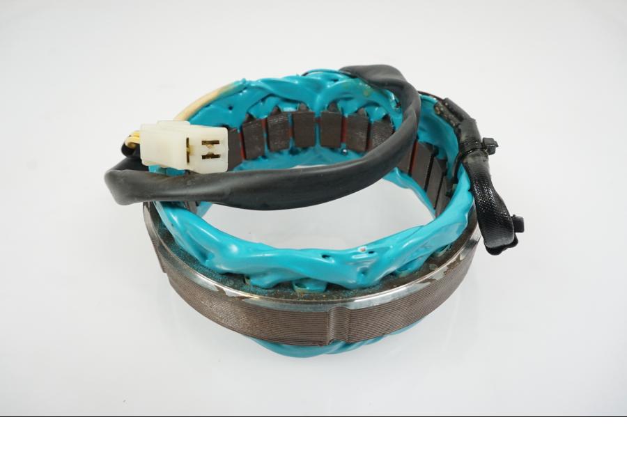 Framsidan på Generator från en Yamaha XJ 750 -1981 motorcykel.