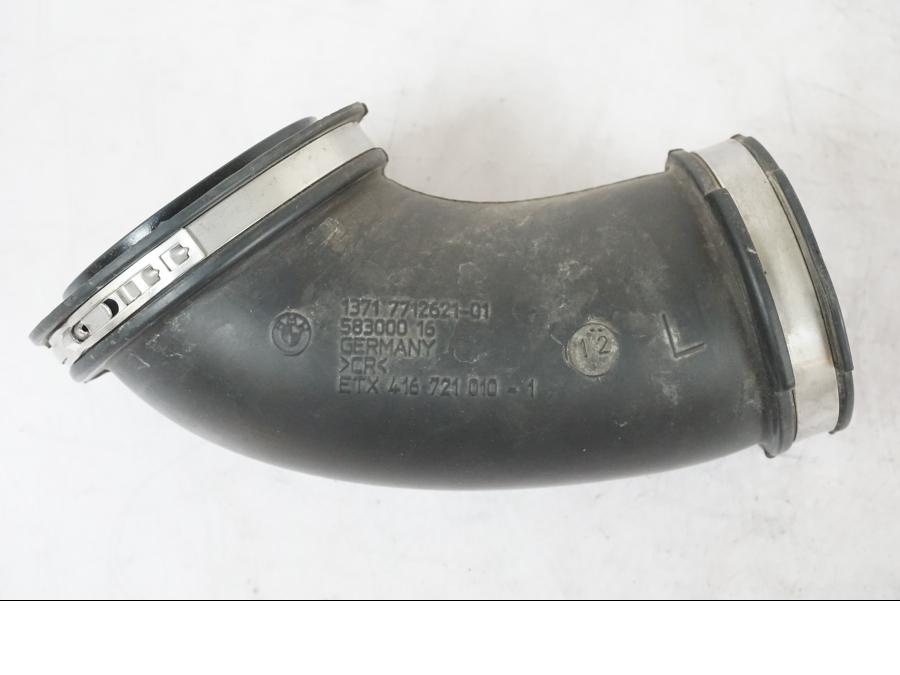 Framsidan på Luftrör från en BMW R 1200 GSA -2012 motorcykel.