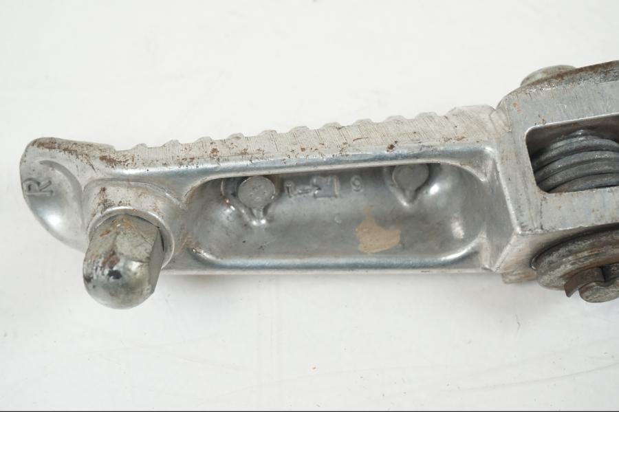 Extrabild1 på Fotpinne från en Suzuki GSX-R 750 -2001 motorcykel.