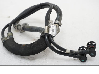 Framsidan på Fuel Rail från en Ducati Monster 696 -2010 motorcykel.