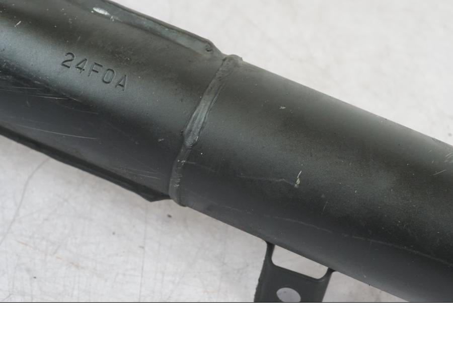 Extrabild2 på Mellanrör från en Suzuki GSX 1300 RX -1999 motorcykel.