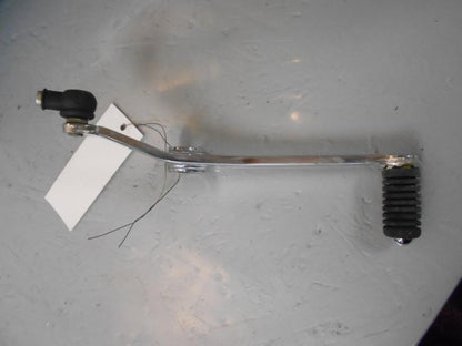 Baksidan på Växelpedal från en Suzuki GSF 650 -2011 motorcykel.