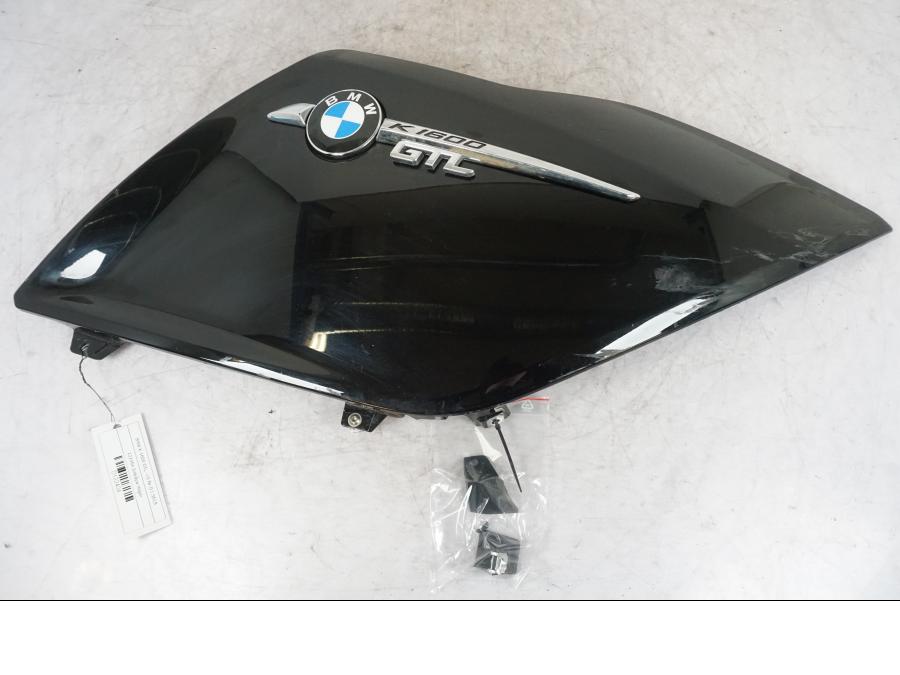 Framsidan på Sidkåpa från en BMW K 1600 GTL -2015 motorcykel.