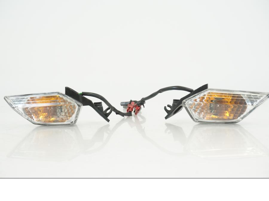 Framsidan på Blinkers från en Kawasaki ZX-10R -2008 motorcykel.