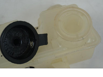 Extrabild2 på Vattenexpansionskärl från en BMW F 650 CS -2002 motorcykel.