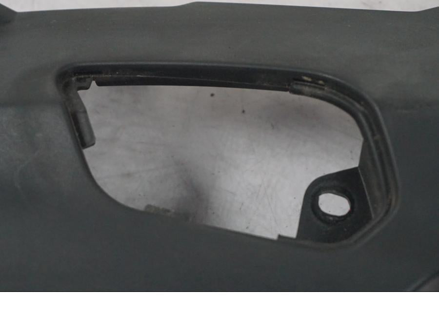 Höger sida på Bakvinge från en BMW R 1200 R -2007 motorcykel.