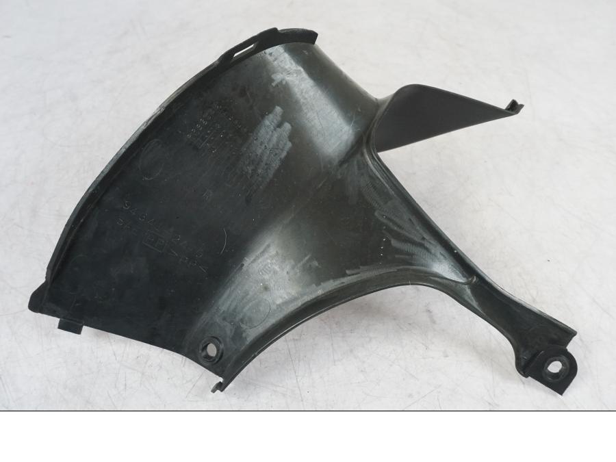 Snett nerifrån på Instrumentkåpa från en Suzuki GSX 1300 RX -1999 motorcykel.