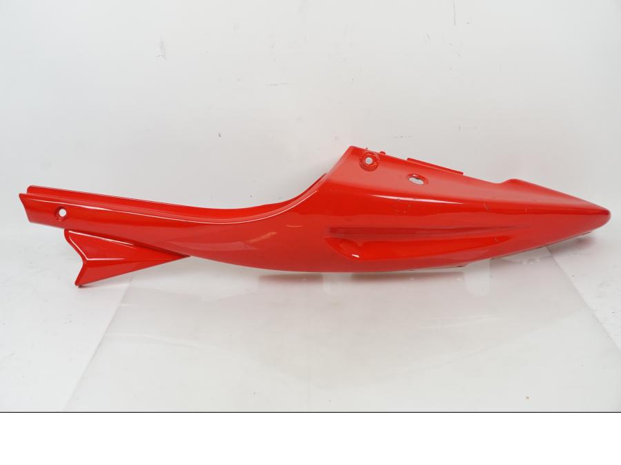 Framsidan på Bakvinge från en Hyosung GT 650 -2006 motorcykel.