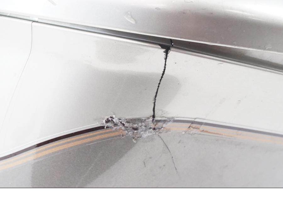 Snett nerifrån på Sidoväska från en Yamaha XVZ 13TD -1999 motorcykel.