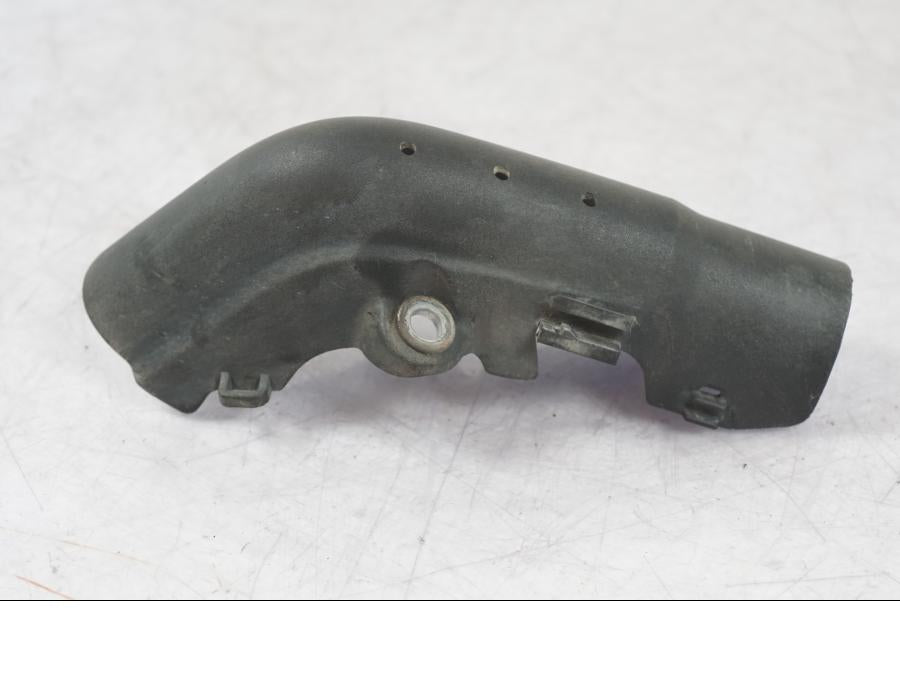 Framsidan på Tändspole Kåpa från en BMW R 1200 GS -2005 motorcykel.