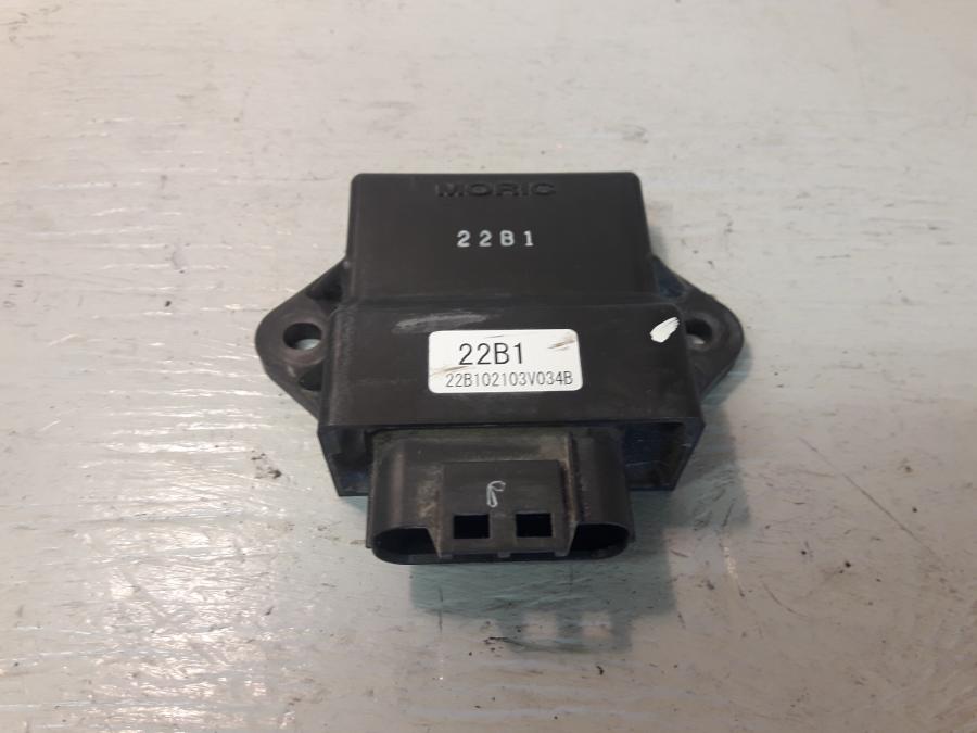 Framsidan på CDI / ECU från en Yamaha WR 125 -2010 motorcykel.