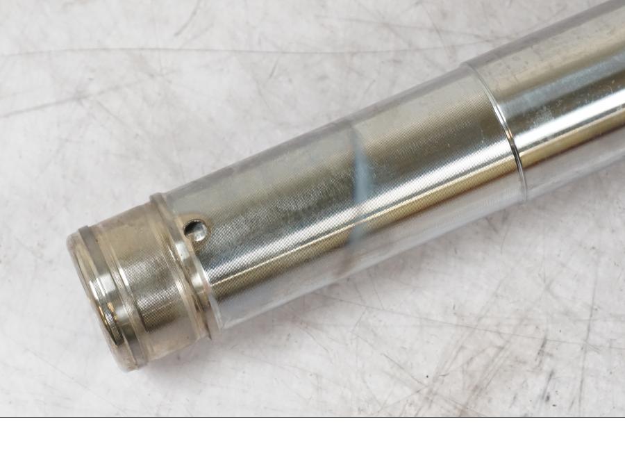 Baksidan på Gaffelben från en Yamaha RD 350 LC YPVS -1983 motorcykel.