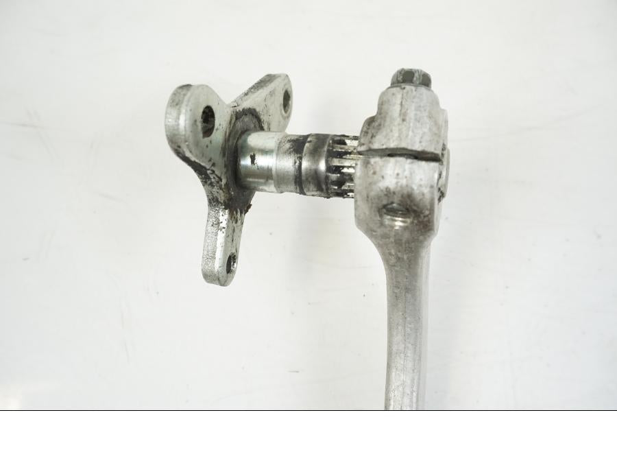 Extrabild1 på Bromspedal från en Suzuki GSX 600 F -1998 motorcykel.