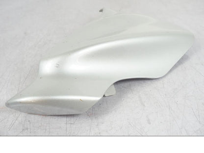 Höger sida på Strålkastarkåpa från en Kawasaki ER-6N -2007 motorcykel.