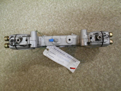 Snett uppifrån på Gaffelkrona från en Ducati Monster 600 -1998 motorcykel.