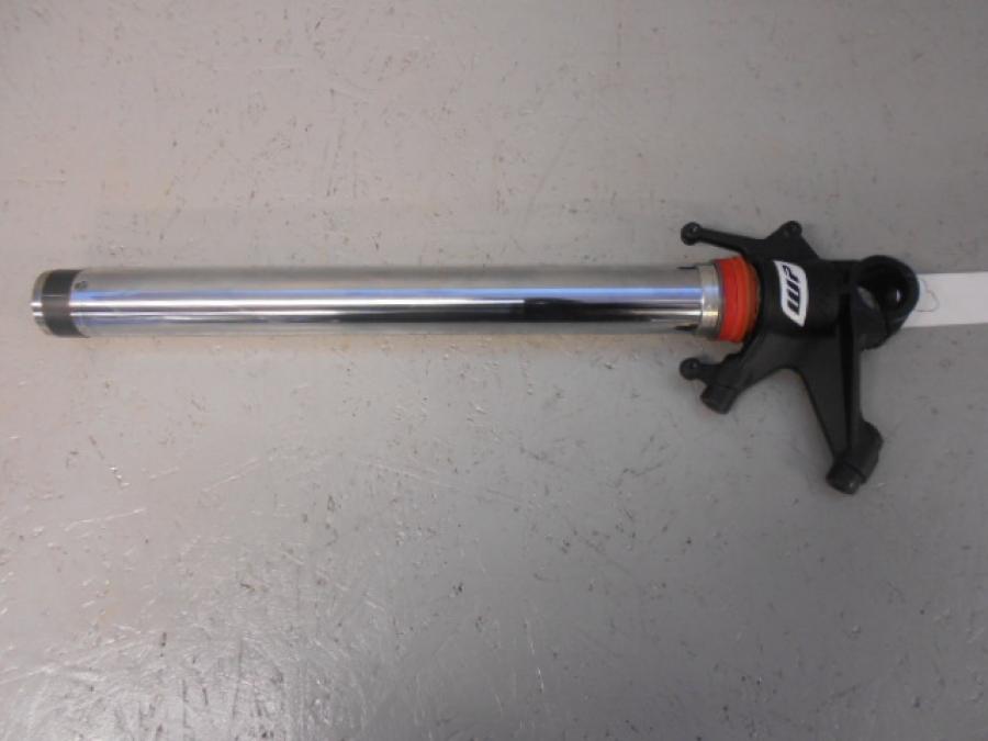 Framsidan på Gaffelben från en KTM 1290 Super Duke -2018 motorcykel.