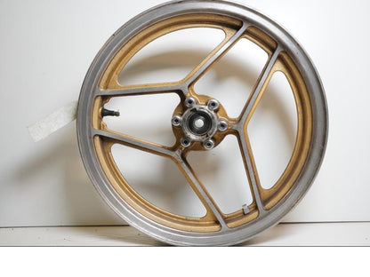 Extrabild2 på Fälg från en Suzuki GSX 1100 EF -1984 motorcykel.