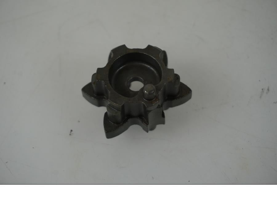 Baksidan på Växellåda från en BMW F 800 GS -2009 motorcykel.