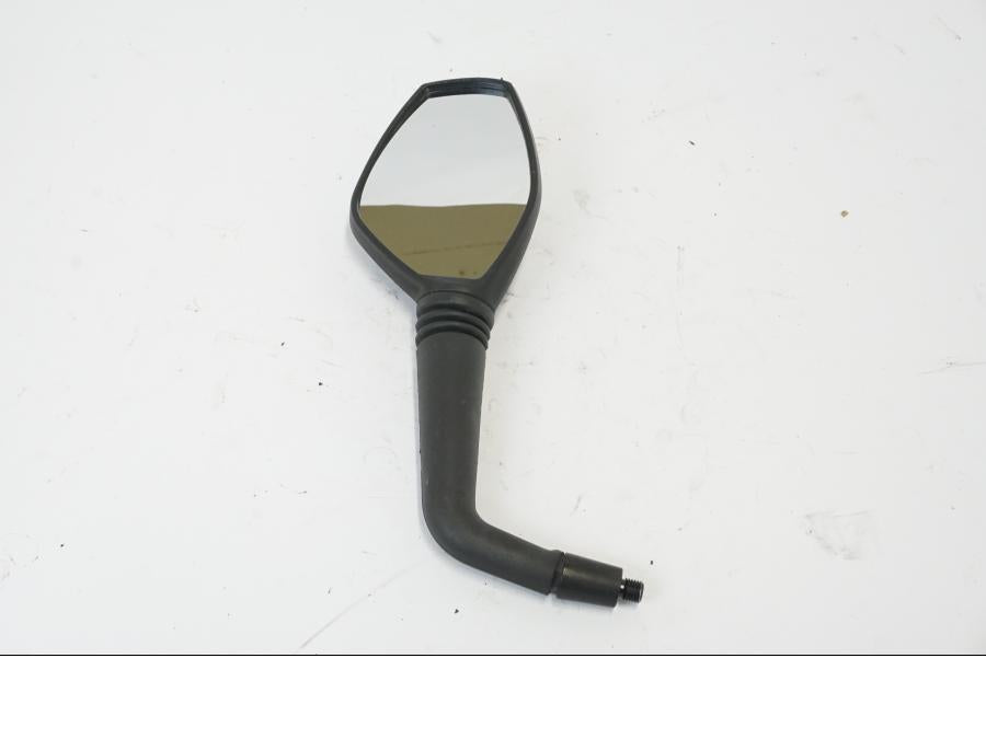 Snett uppifrån på Backspegel från en KTM 690 Duke -2016 motorcykel.