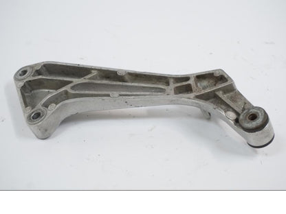 Extrabild1 på Fotpinnefäste från en Honda VTR 1000 F -1999 motorcykel.