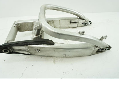 Baksidan på Sving från en Honda CBR 900 RR -1997 motorcykel.