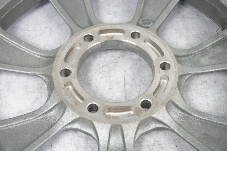 Baksidan på Remdrev från en Kawasaki VN 1700 Classic Tourer -2009 motorcykel.