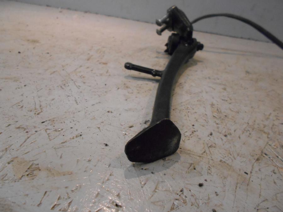 Höger sida på Sidostöd från en BMW K 1300 R -2009 motorcykel.