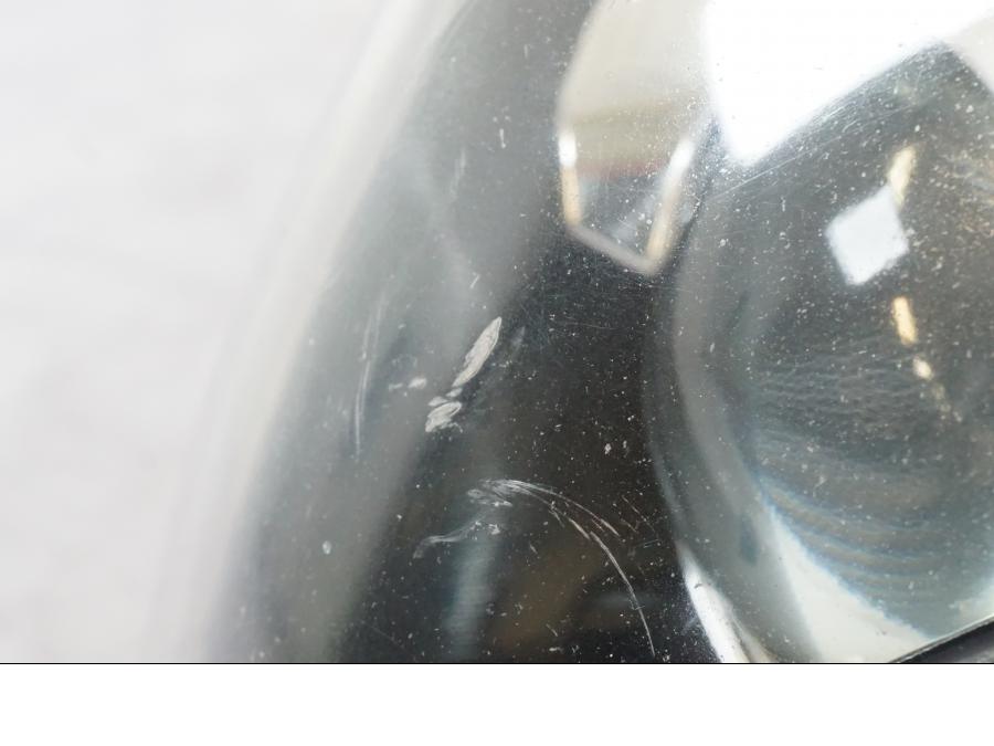 Baksidan på Strålkastarinsats från en Suzuki GSX-R 750 -2007 motorcykel.