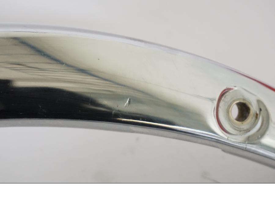 Snett uppifrån på Bakskärmstag från en Kawasaki VN 2000 -2008 motorcykel.