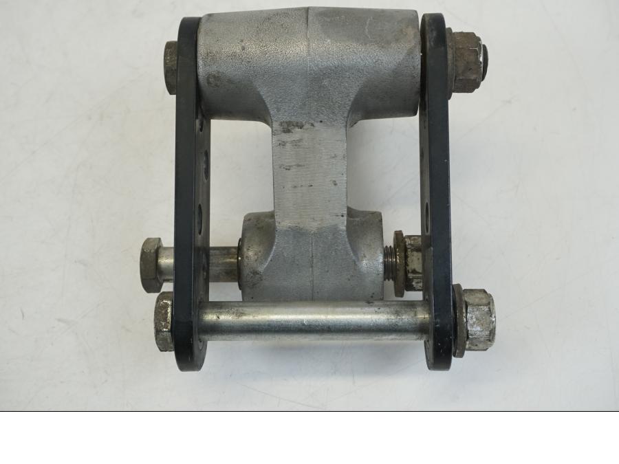 Vänster sida på Stötdämparlänkage från en Yamaha XT 1200 A -2010 motorcykel.