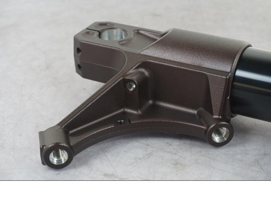 Höger sida på Gaffelben från en Yamaha V-Max 1700 -2009 motorcykel.