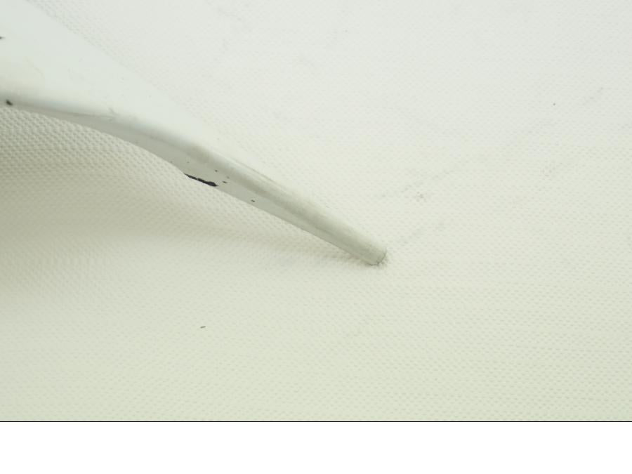 Snett uppifrån på Bakvinge från en Suzuki GSX-R 1000 -2008 motorcykel.