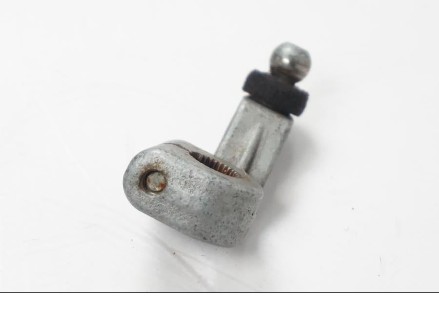 Vänster sida på Växelarm från en BMW F 650 CS -2002 motorcykel.