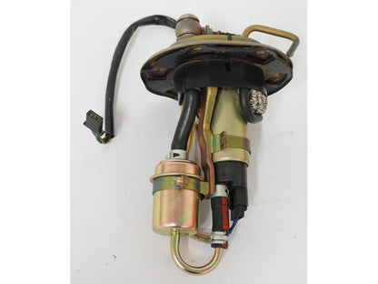 Framsidan på Bensinpump insprut från en Honda CBR 900 RR -2002 motorcykel.