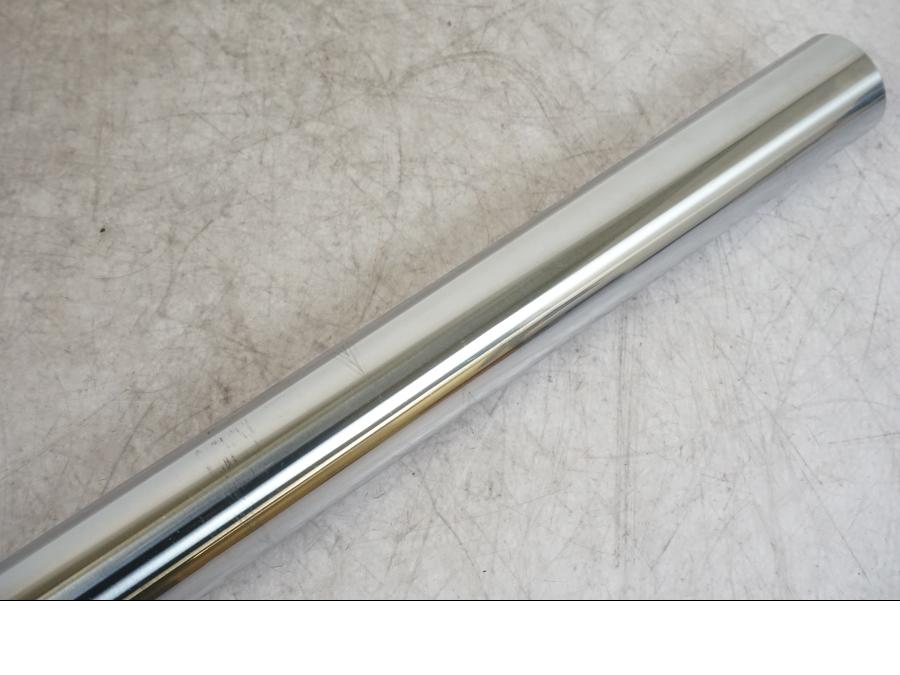 Snett uppifrån på Gaffelben från en Kawasaki ZX-6R -1995 motorcykel.