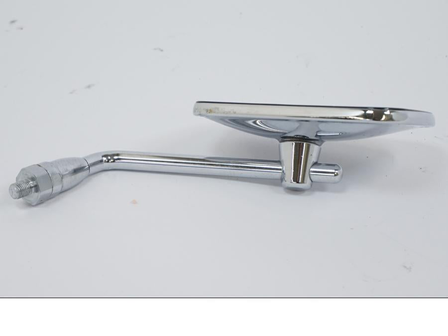 Framsidan på Backspegel från en Kawasaki VN 1500 -2002 motorcykel.