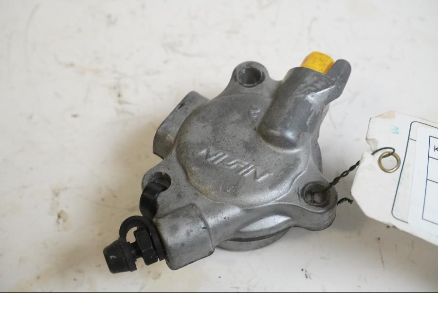 Framsidan på Kopplingslavcylinder från en Kawasaki VN 1500 Mean Streak -2003 motorcykel.